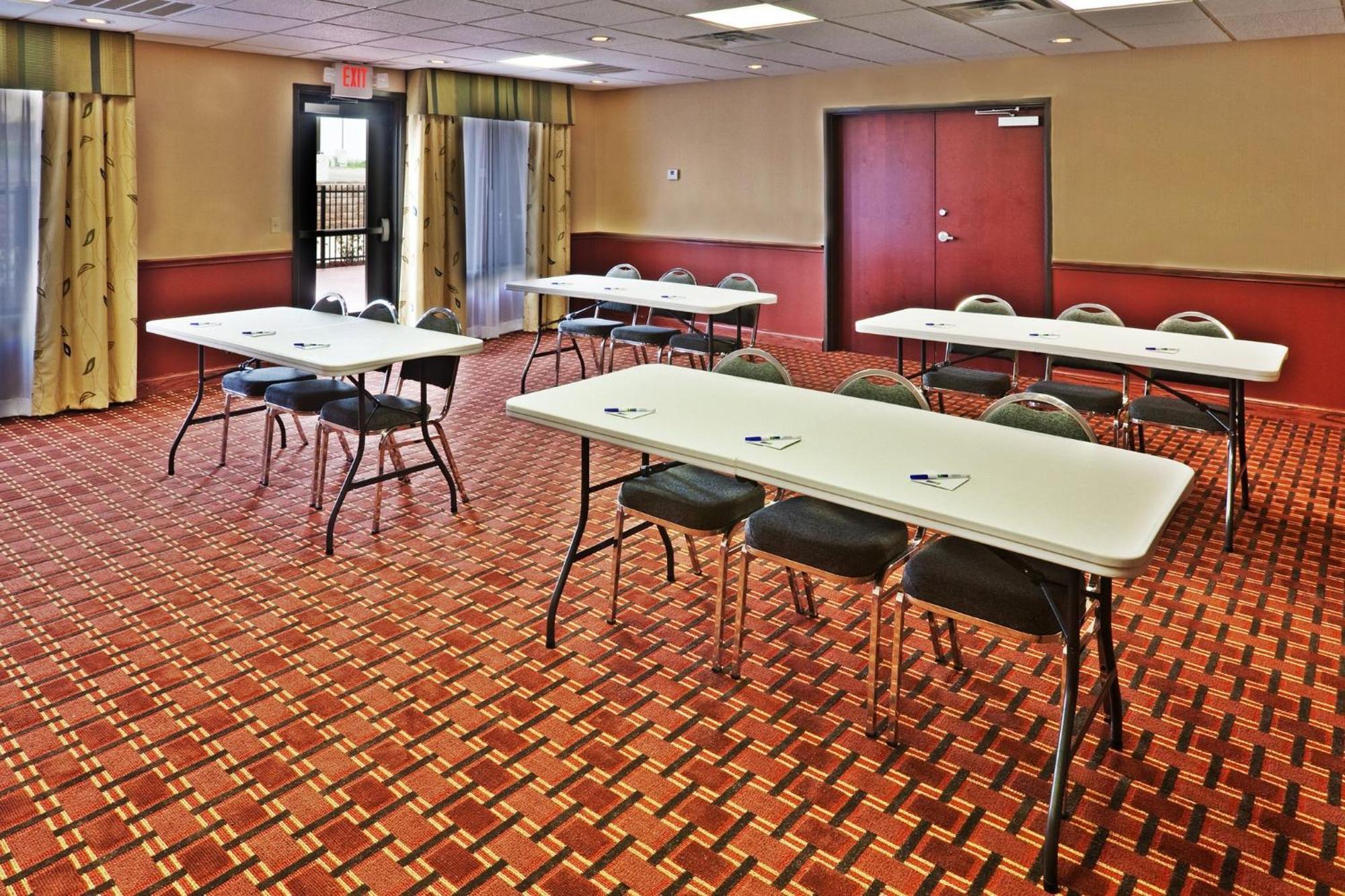 Holiday Inn Express & Suites Perry By Ihg Экстерьер фото
